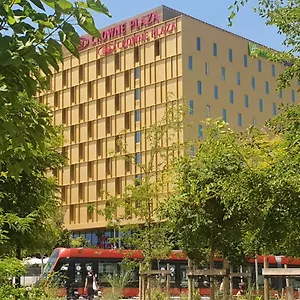 **** Hotel Crowne Plaza - - Grand Arenas By Ihg Francia